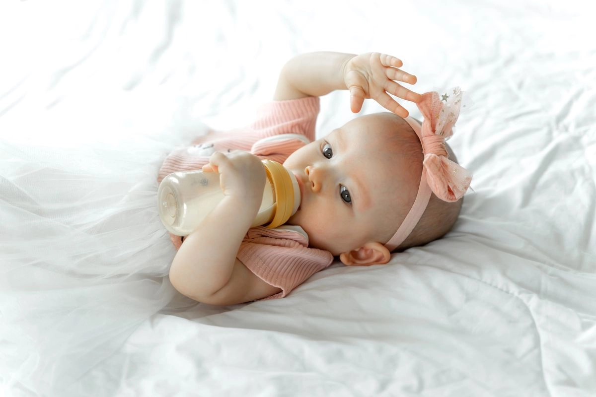Tips Pemberian Susu untuk Bayi yang Alami Gumoh Berlebih
