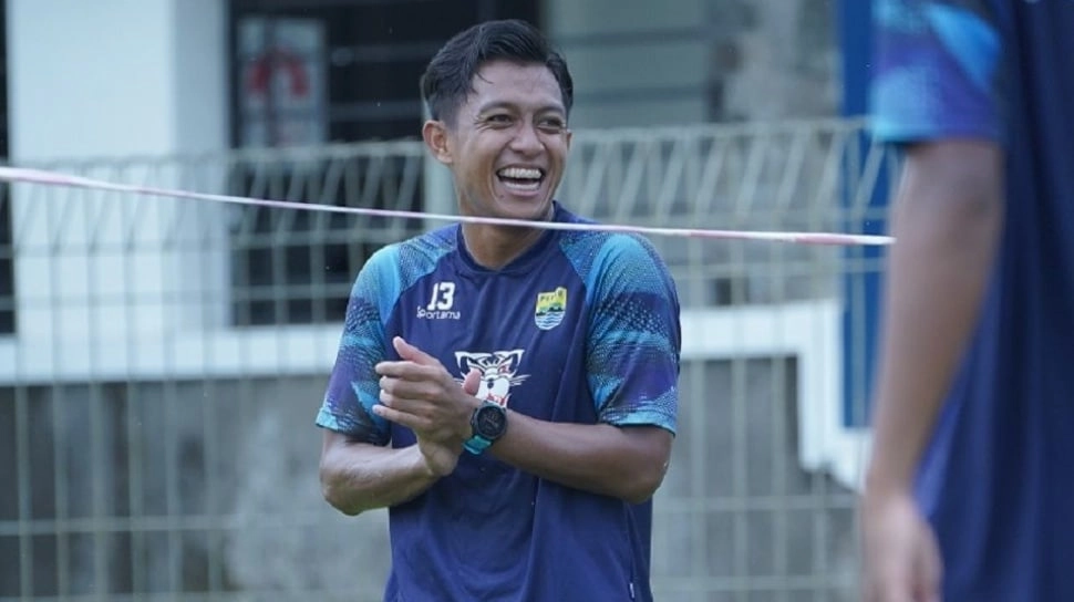 Bojan Hodak Beri Jawaban Soal Status Febri Hariyadi di Persib Bandung