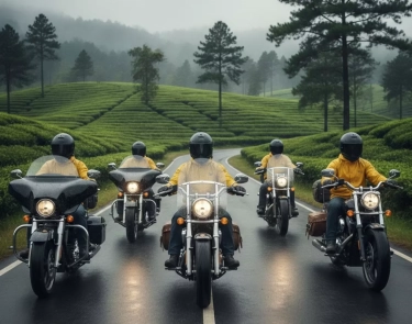 5 Tips Touring Motor Aman dan Nyaman saat Musim Hujan