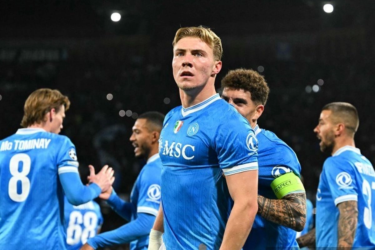 Hasil dan Klasemen Liga Italia: Duo Jebolan MU Antar Napoli Tekan Milan