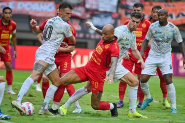 Hasil HT Persija Jakarta Vs Arema FC 0-0: Duel Macan dan Singo Buntu di Babak I