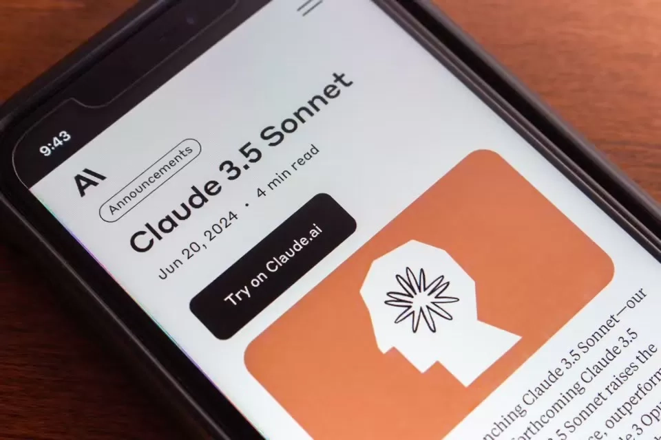 Pertarungan Chatbot AI Global: Anthropic Berhadapan Langsung dengan OpenAI Soal Masa Depan Iklan di Produk AI