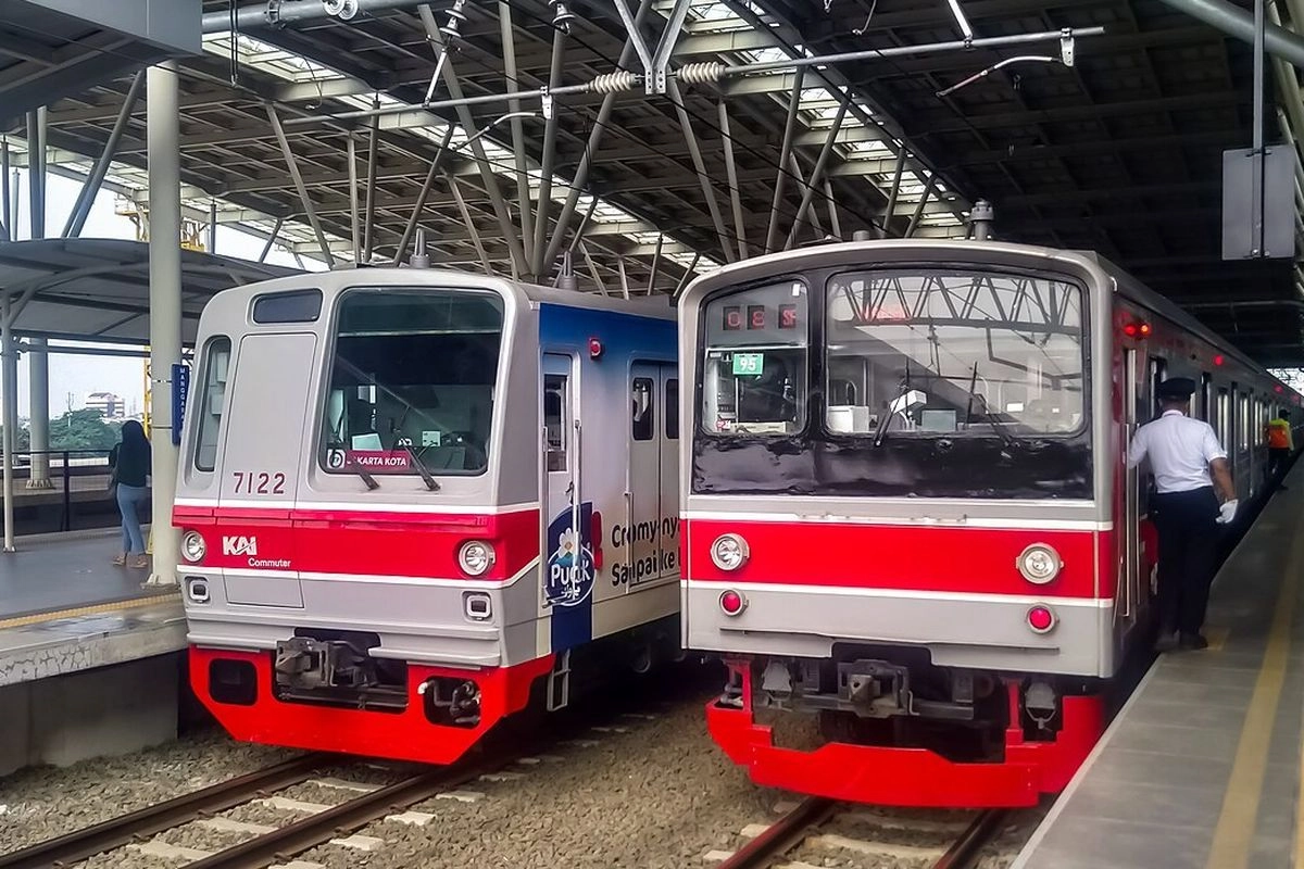Layanan Komuter Dominan, Penumpang KAI Naik Tajam di 2025