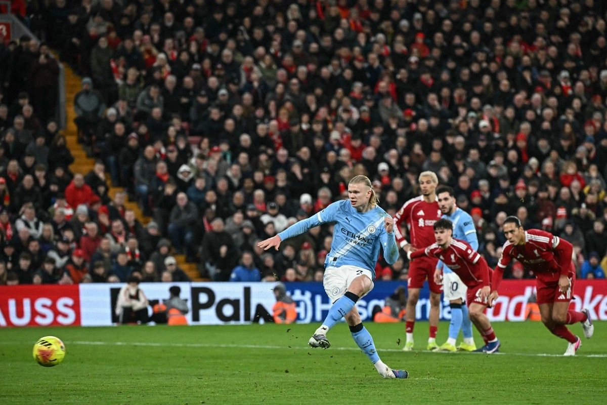 Man City Bangkit, Taklukkan Anfield, Asa Juara Terus Menyala
