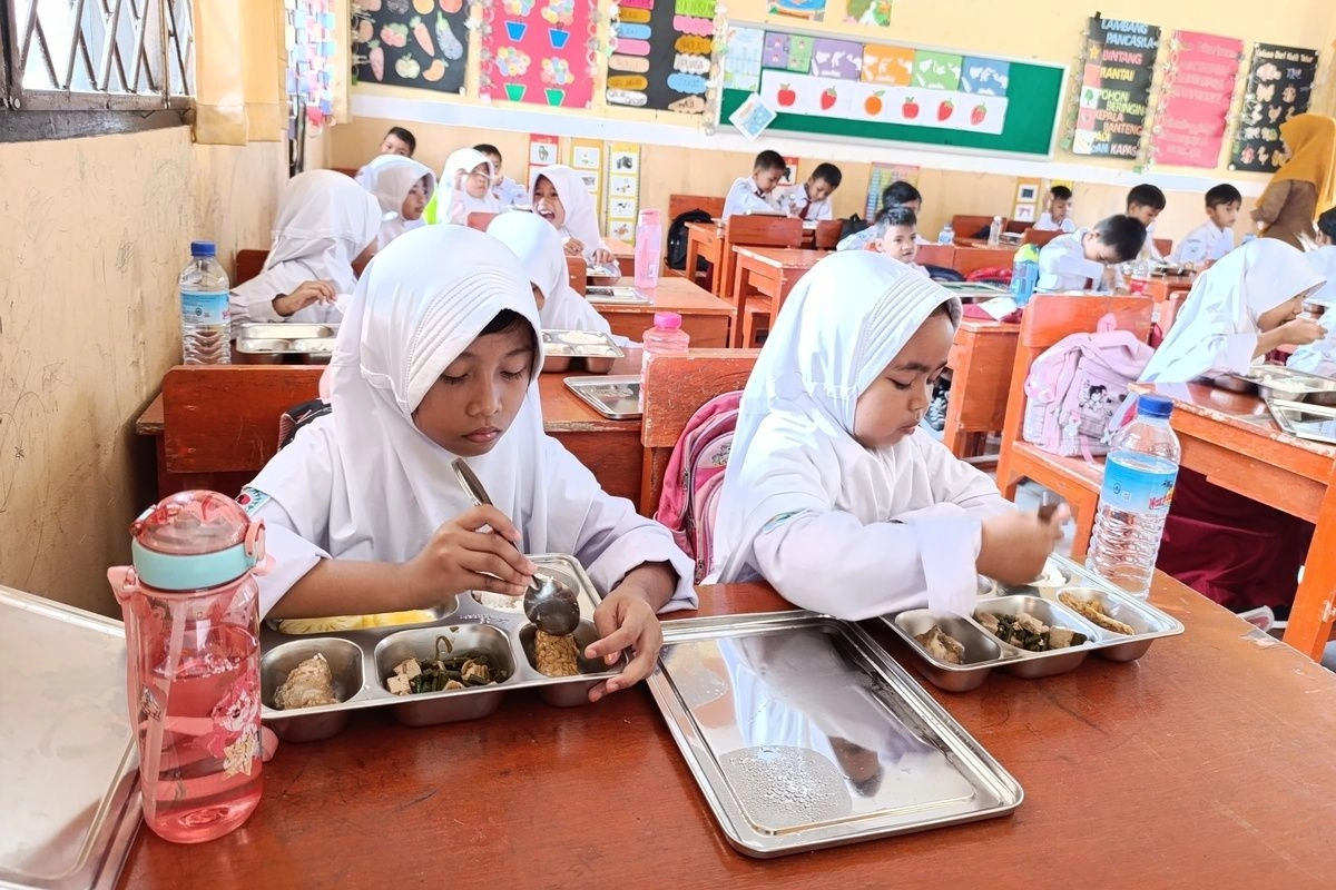 Pengusaha Sebut MBG Buka 1,9 Juta Lapangan Kerja Lewat 22.000 SPPG