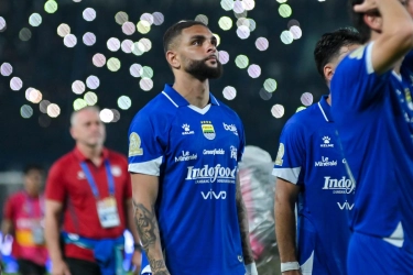Persib Isyaratkan Debut Layvin Kurzawa Semakin Dekat, Kapan Waktunya?