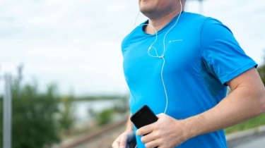 5 Manfaat Mendengarkan Musik saat Olahraga, Ternyata Bukan Sekadar Gaya