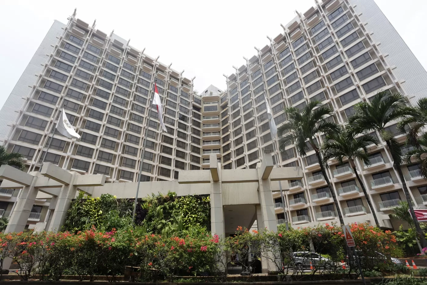 Mensesneg Tegaskan Hotel Sultan Tidak Ditutup, Pengelolaan Dialihkan ke PPKGBK