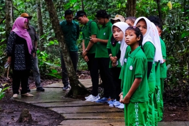 Wilmar Operasikan Dua Kawasan HCV 5.211 Hektare sebagai Sekolah Alam