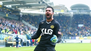 Kabar Kiper Keturunan Indonesia, Senior Maarten Paes yang Kini Jadi Agen Properti