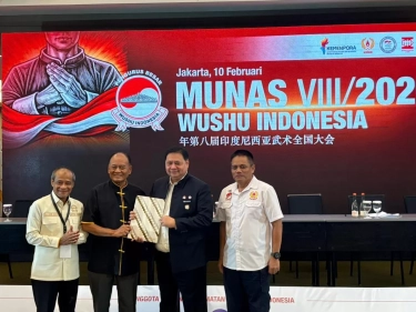 Kembali Pimpim PB WI, Roadmap Olimpiade 2032 Menjadi Fokus Airlangga Hartarto