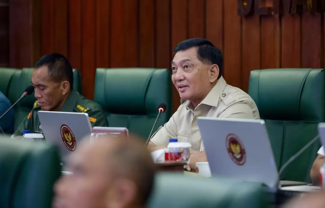 Nama Menhan Sjafrie Sjamsoeddin Disebut dalam Bursa Survei Capres 2029, Prabowo Diingatkan soal Skenario Politik