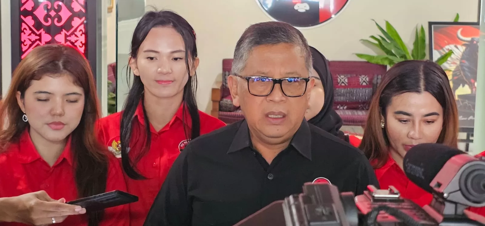 PDIP Respons Wacana Duet Prabowo–Zulhas 2029: Lebih Baik Fokus Masalah Rakyat