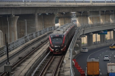 Ini Jam dan Stasiun Paling Padat di LRT Jabodebek Selama Januari 2026