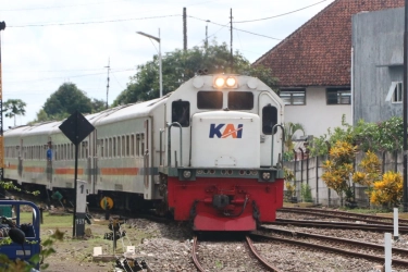 Kereta Tambahan Lebaran 2026 Dibuka, Ini Jadwal Pemesanan Tiket dan Rutenya