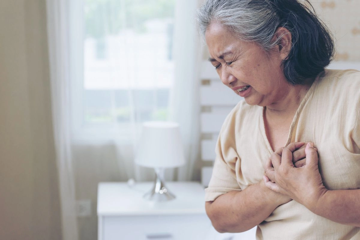 Nyeri Dada karena GERD atau Jantung? Ini Cara Membedakannya Menurut Dokter