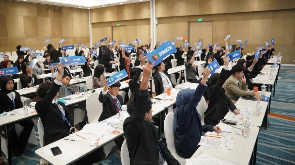 Bukan Hanya Akademik! Inilah Cara Sekolah Siapkan Pemimpin Masa Depan Lewat Simulasi Sidang PBB