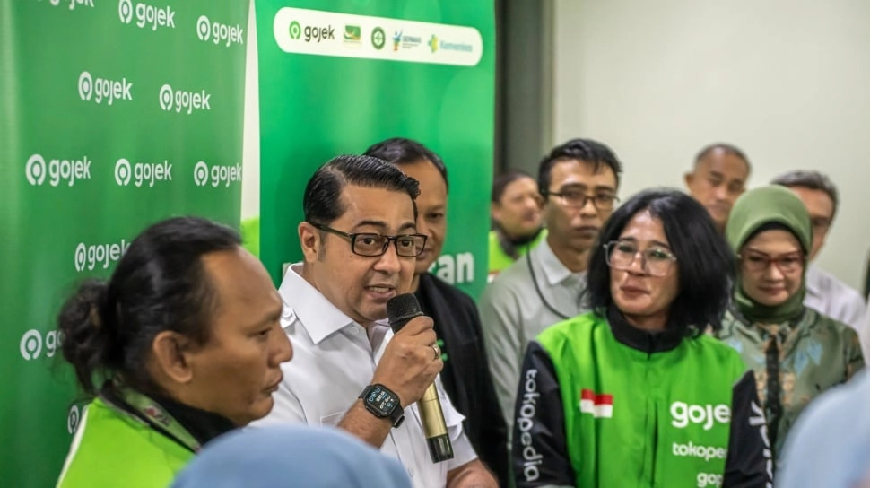 Menteri Ekraf Tinjau Cek Kesehatan Driver Gojek: Targetkan 136 Juta Rakyat Sehat di 2026