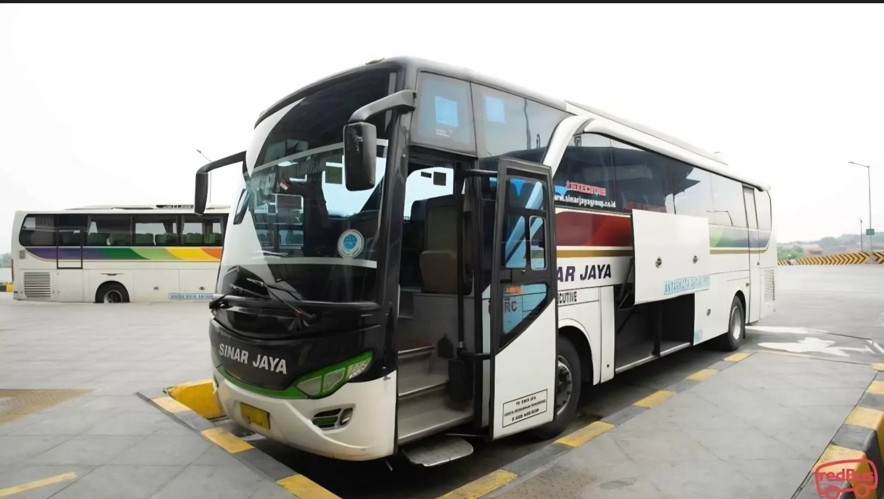 10 Pilihan Bus Jakarta–Surabaya Full Tol: Alternatif Nyaman, Harga Bersaing, Fasilitas Kompetitif
