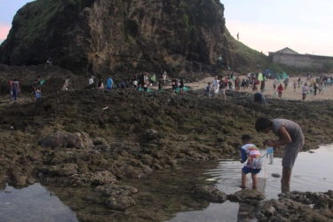 Selain MotoGP, Intip Keseruan Tradisi Bau Nyale 2026 di Mandalika