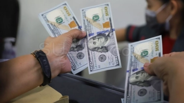 Rupiah Keok, Dolar AS Naik ke Level Rp16.818