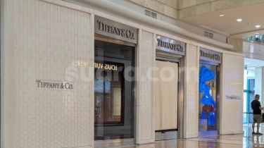 Tiffany & Co Plaza Senayan Disegel! Kilau Perhiasan Kini Tertutup Kertas