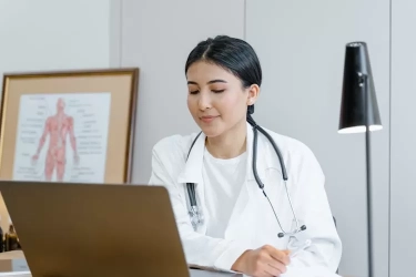 Cara Menjaga Keseimbangan pH Vagina yang Sehat, Menurut Ahli Ginekolog: Panduan Lengkap untuk Kesehatan Intim Jangka Panjang