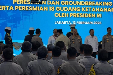 Prabowo Anugerahi Bintang Jasa Utama ke Kepala BGN Dadan Hindayana