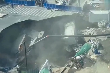 Video Sinkhole Shanghai Diduga Hasil AI, tapi Memang Ada Lubang Besar