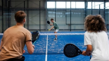 5 Smartwatch Terbaik untuk Padel, Keren tapi Tetap Fungsional!