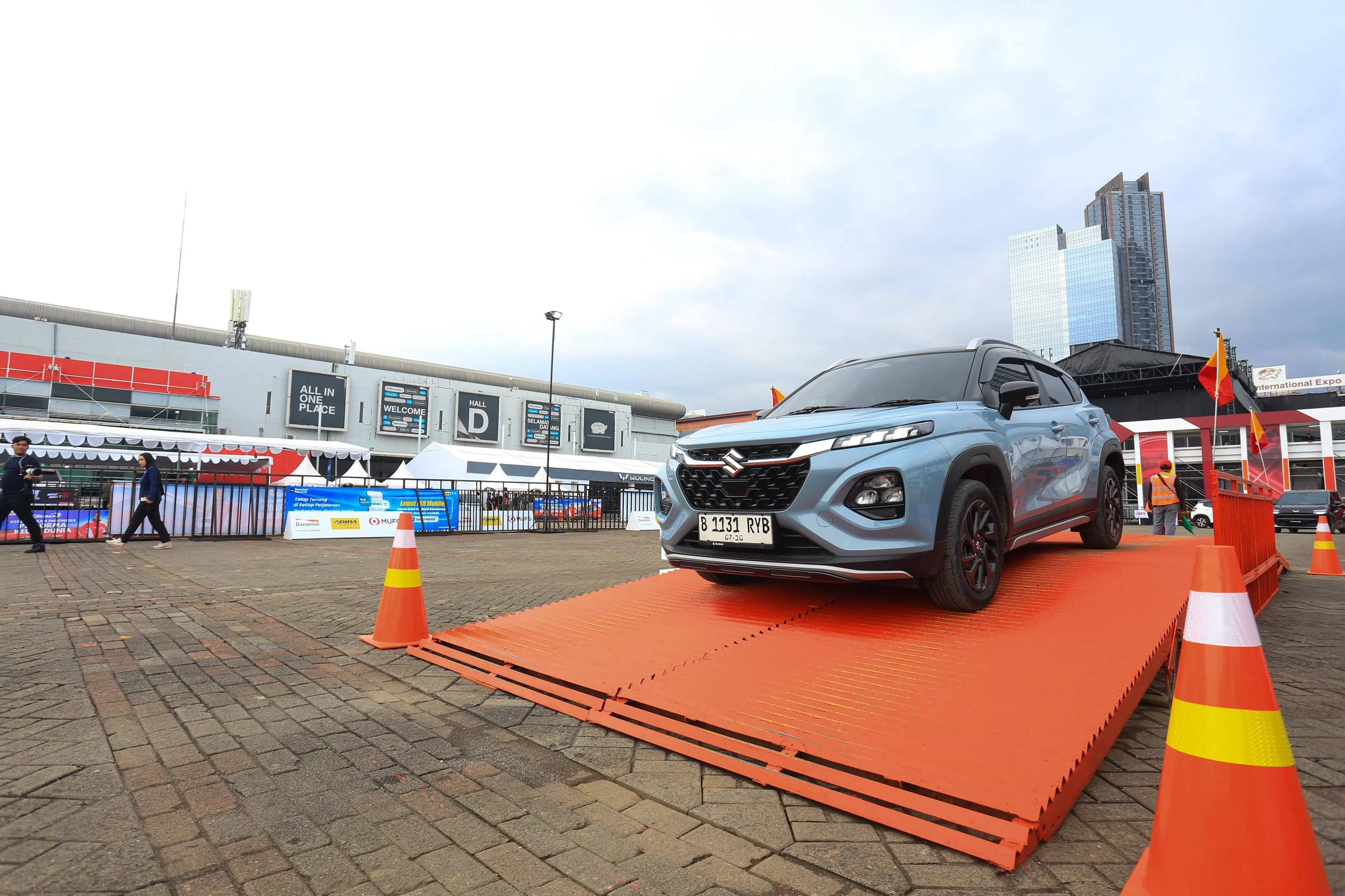 Cicip Sensasi Suzuki Fronx SGX di Arena Test Drive IIMS 2026, Fungsional dan Kaya Fitur