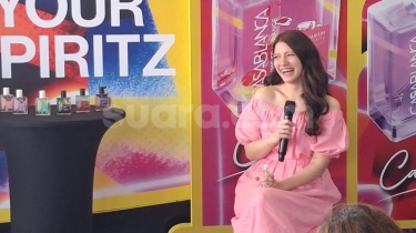 Dari Hangout ke Syuting, Begini Cara Cassandra Lee Pilih Parfum Sesuai Mood