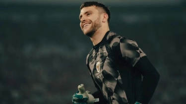 Rekor Maarten Paes Lawan Klub Justin Hubner: Catatan Clean Sheet dan Pesta Gol