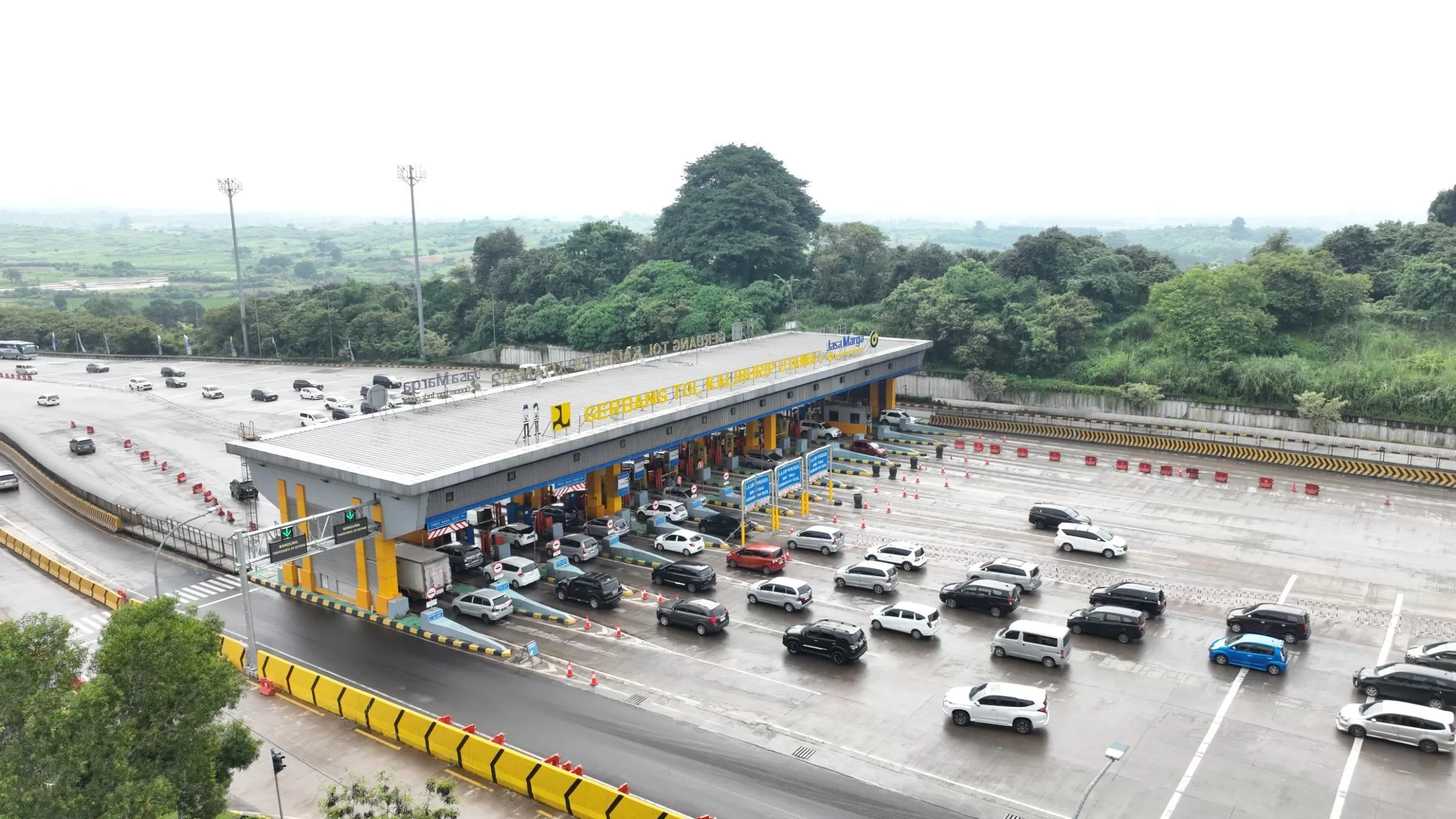 Libur Imlek, Hampir 380 Ribu Kendaraan Tinggalkan Jabodetabek Via Tol