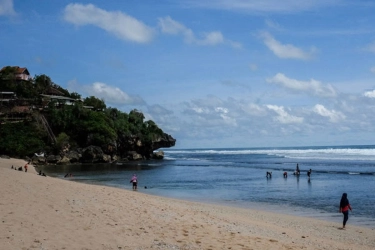 Padusan di Pantai Gunungkidul, Gelombang Diprediksi Landai