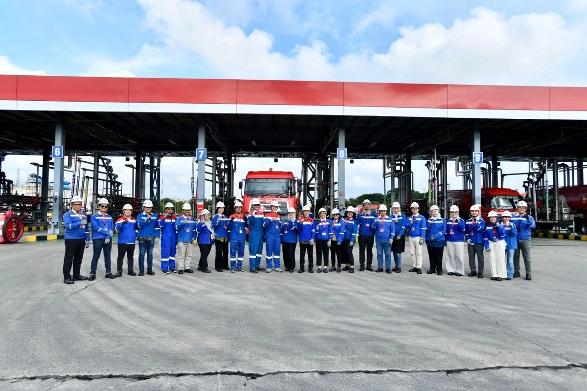 Pastikan Kualitas BBM, Pertamina Gandeng Pemred Media Nasional Tinjau ITJ Plumpang