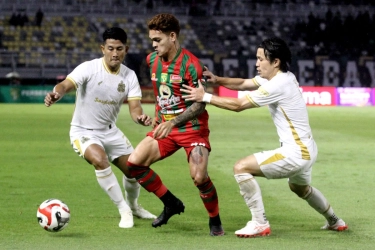 Bernardo Tavares Soal Rekor 13 Laga Tanpa Kekalahan Persebaya Runtuh