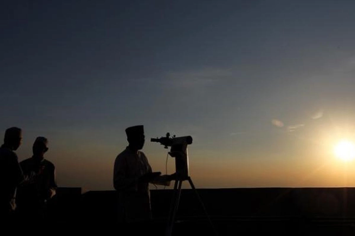 Kenapa Harus Rukyat Hilal dan Sidang Isbat?