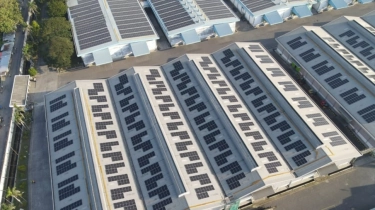 Pabrik Alas Kaki di Jombang Pakai PLTS, Kapasitas Tembus 3,7 MWp