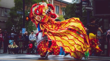 Terpopuler: 50 Kartu Ucapan Imlek, Parfum Halal untuk Salat Tarawih