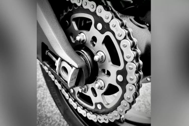 4 Tanda Gir dan Rantai Motor Harus Segera Diganti