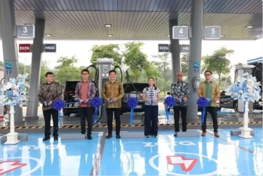 SPKLU 480 kW dengan Liquid Cooling Resmi Beroperasi di Gading Serpong, Isi Daya 20 Menit Bisa Tembus 80 Persen