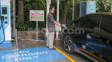PLN Bangun SPKLU dengan Teknologi Canggih di Gading Serpong