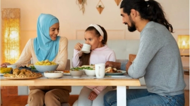 Rekomendasi Menu Sahur Kenyang dan Sehat dari Dokter Tirta, Biar Gak Cepat Lapar!