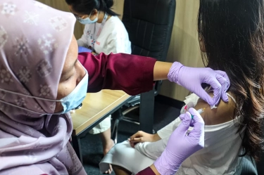 Cegah Transmisi Kanker Serviks ke Pasangan, Mulai Tahun Depan Laki-laki 11 Tahun Diberi Vaksin HPV