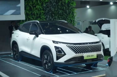 Ekspansi Nasional, Chery C5 CSH Resmi Meluncur Serentak di 8 Kota Besar Indonesia
