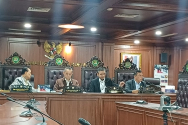 DPR Percepatan Pemilihan Adies Kadir untuk Cegah Kekosongan Hakim MK