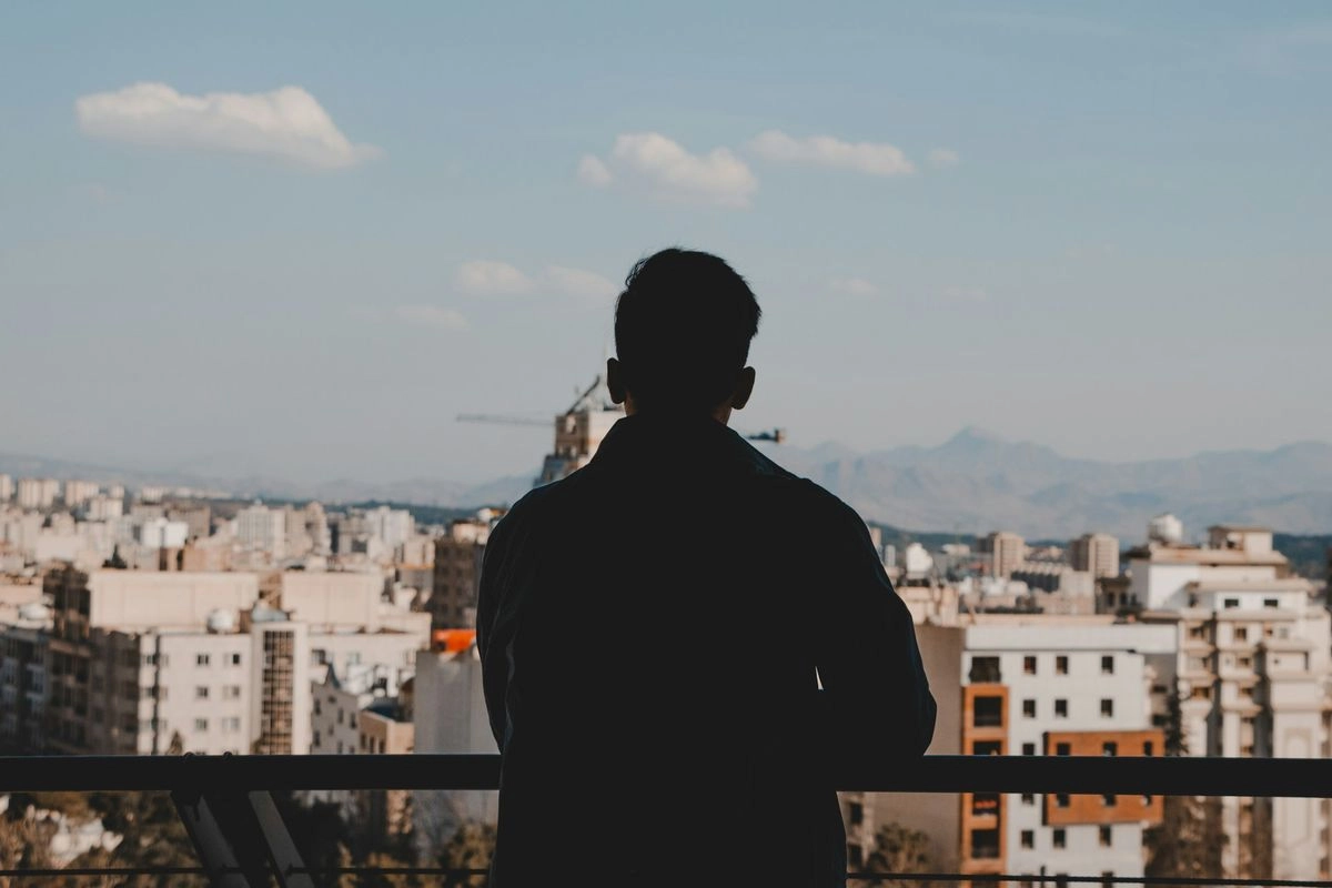 Feeling Lonely Artinya Apa? Ini Makna dan Tandanya
