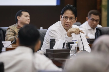 Purbaya Yakin Guru Honorer Kalah dalam Gugatan di MK Imbas MBG Pangkas Dana Pendidikan