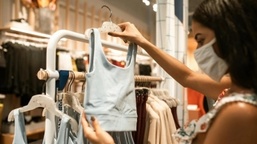 Ahli Feng Shui Ingatkan Masalah Finansial di Tahun Kuda Api, Waspasa Ledakan Belanja